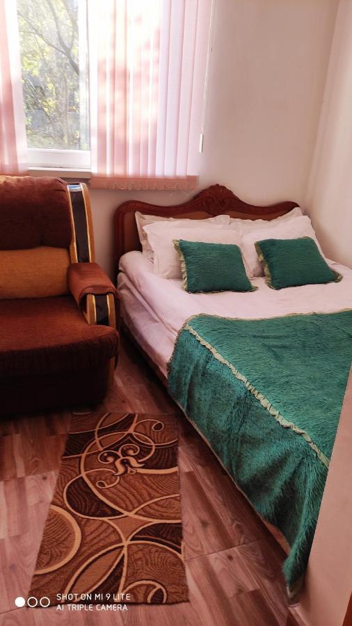 Apartments Azatutyan Avenue 9, Кв 19 Erivan Exterior foto